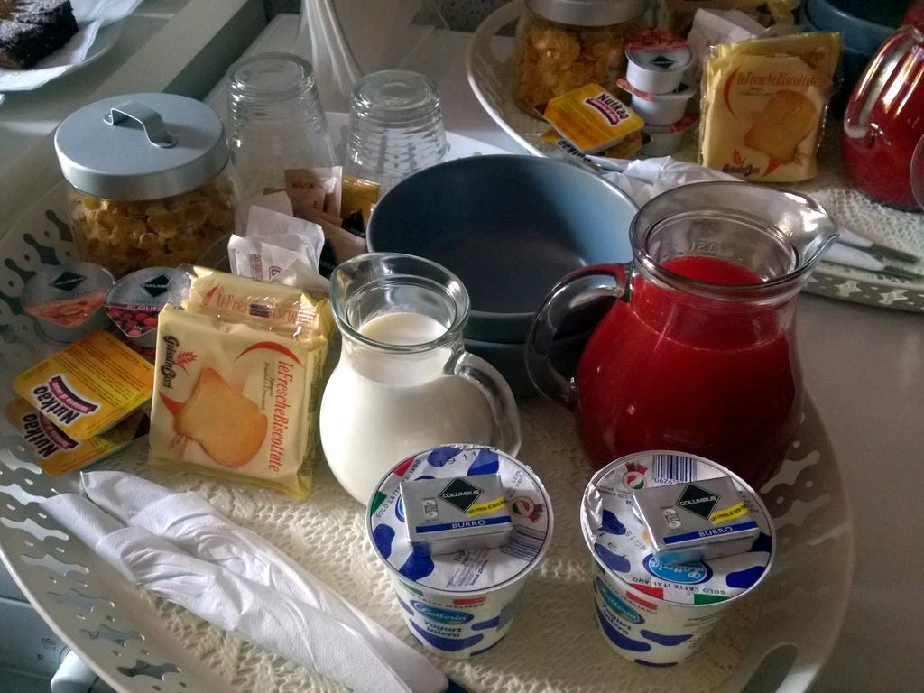 Sunrise B&B Roma - Rome — Photos 2